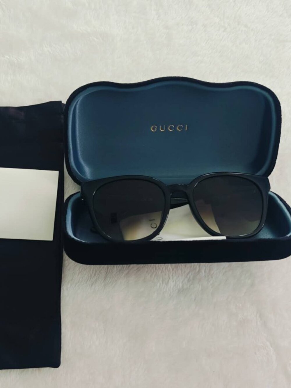 NIB Gucci Classic Black Sunglasses - Picture 7 of 11
